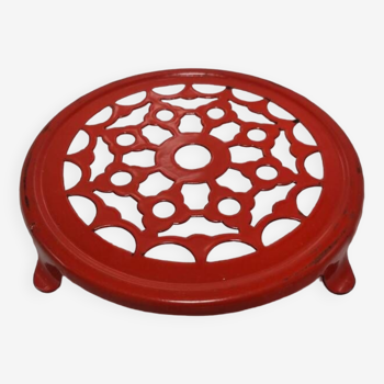 Trivet