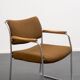 Fauteuil, années 1960, structure en métal chromé, accoudoirs en teck