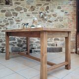 Farmhouse table
