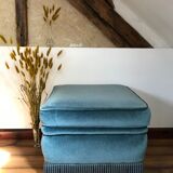 Blue velvet pouf