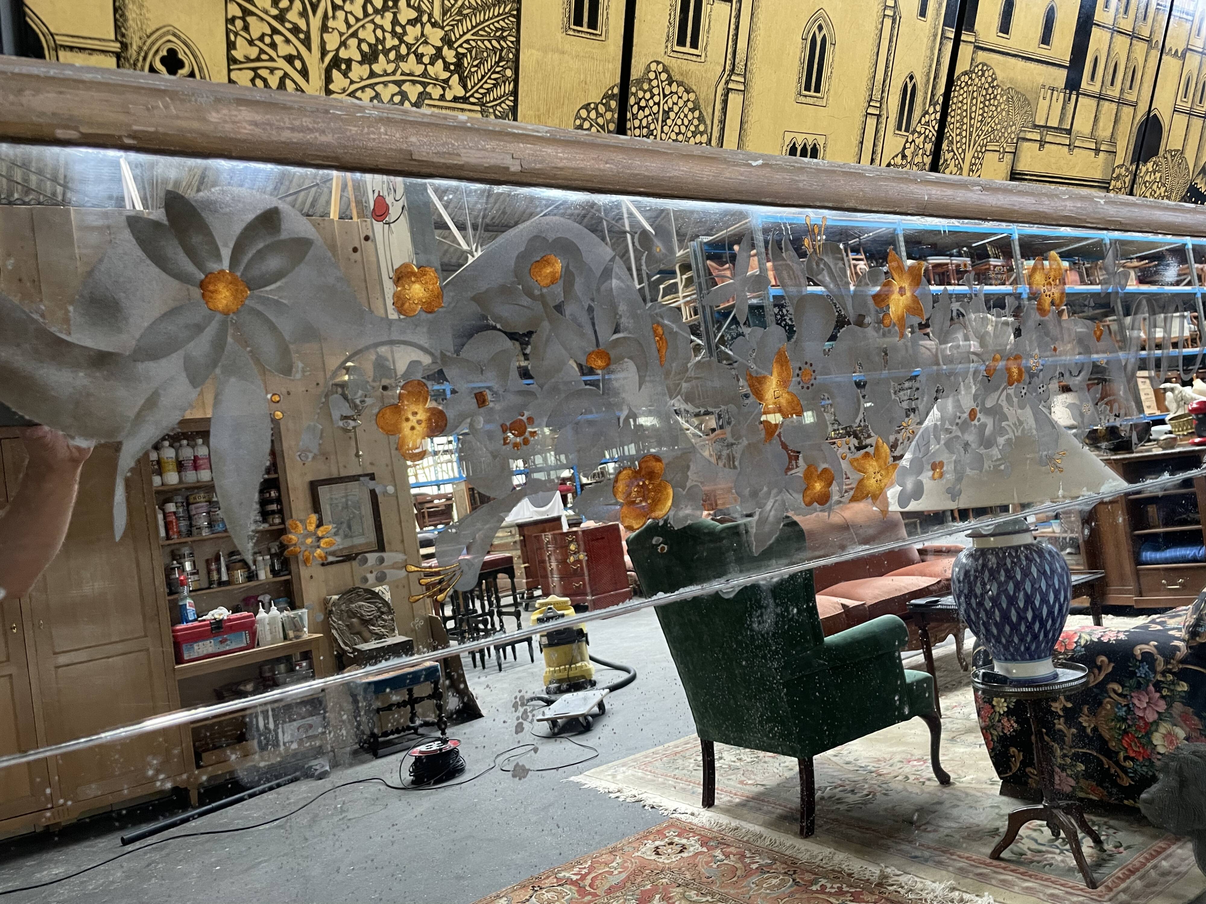 Brasserie mirror - Art Nouveau bistro