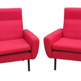 Pair of vintage armchairs with metal legs