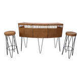 Vintage 1950s bar counter with two rattan and metal stools