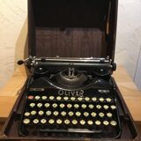 Oliver Typewriter