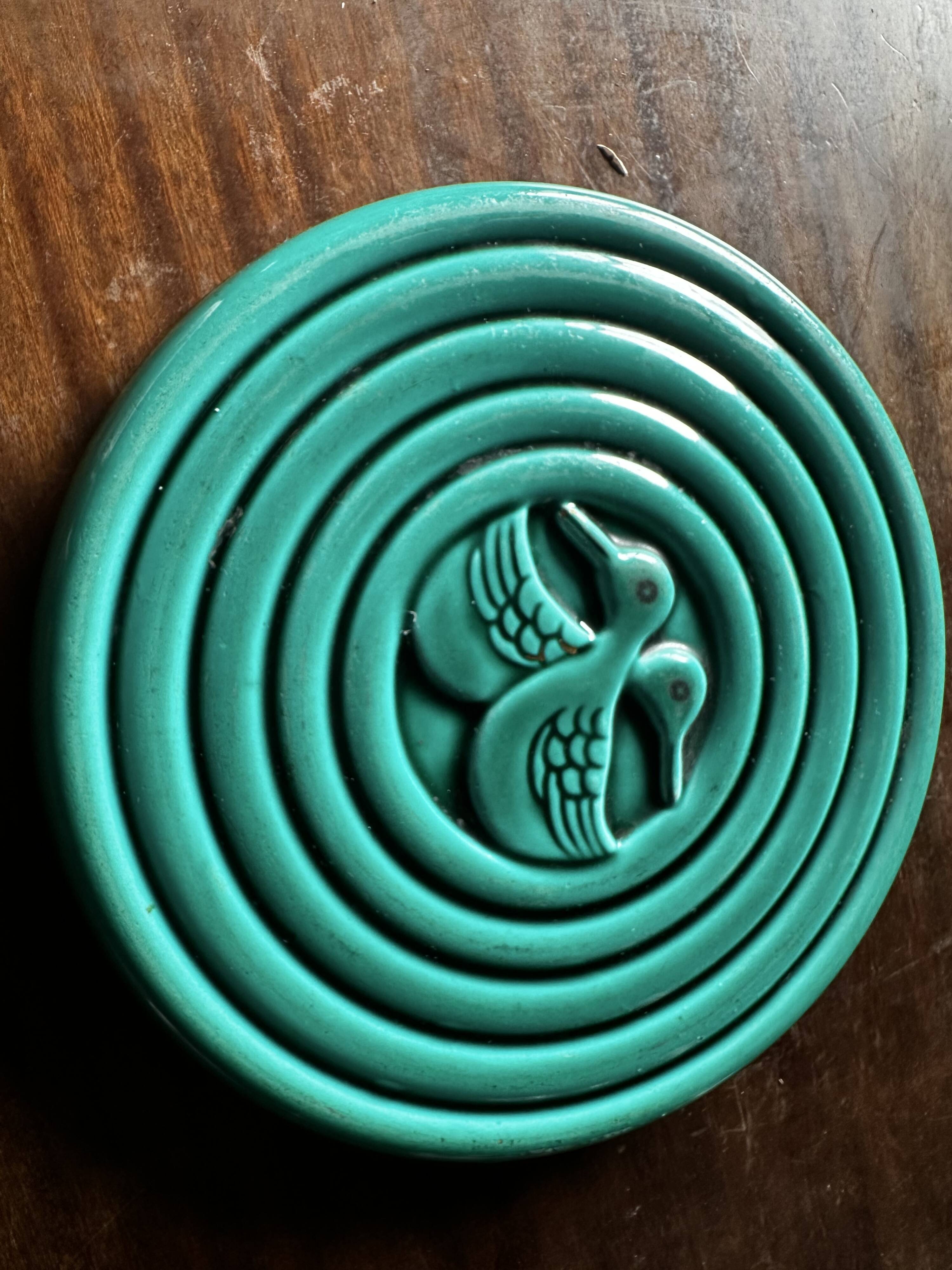 Art Deco trivet in green glazed earthenware - Saint Clément