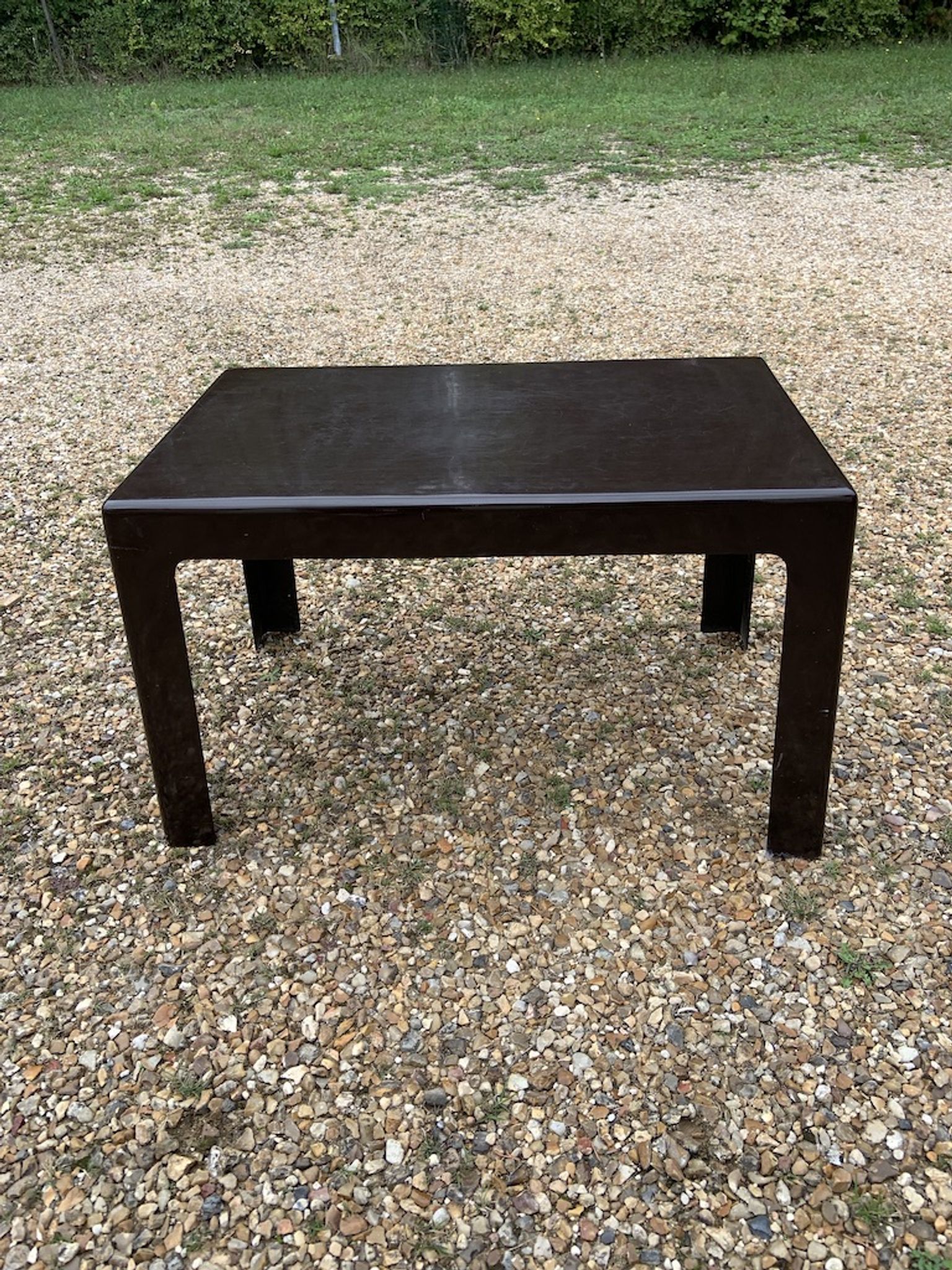 Table basse en fibre de verre 1970