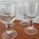 Set of 8 transparent bubble glass glasses for water or wine.