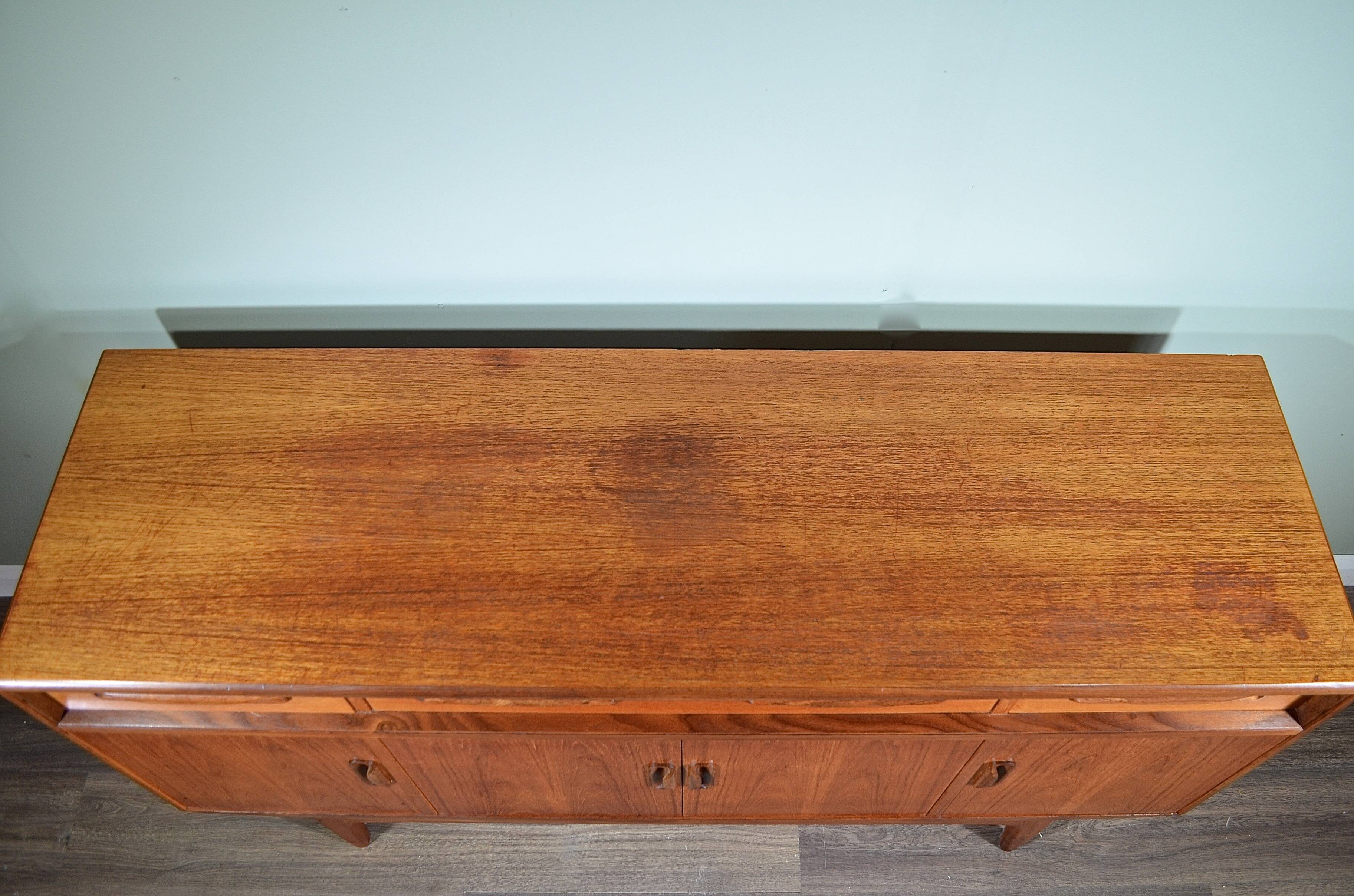 Buffet vintage G Plan « Fresco » style milieu du siècle en afromosia et teck.