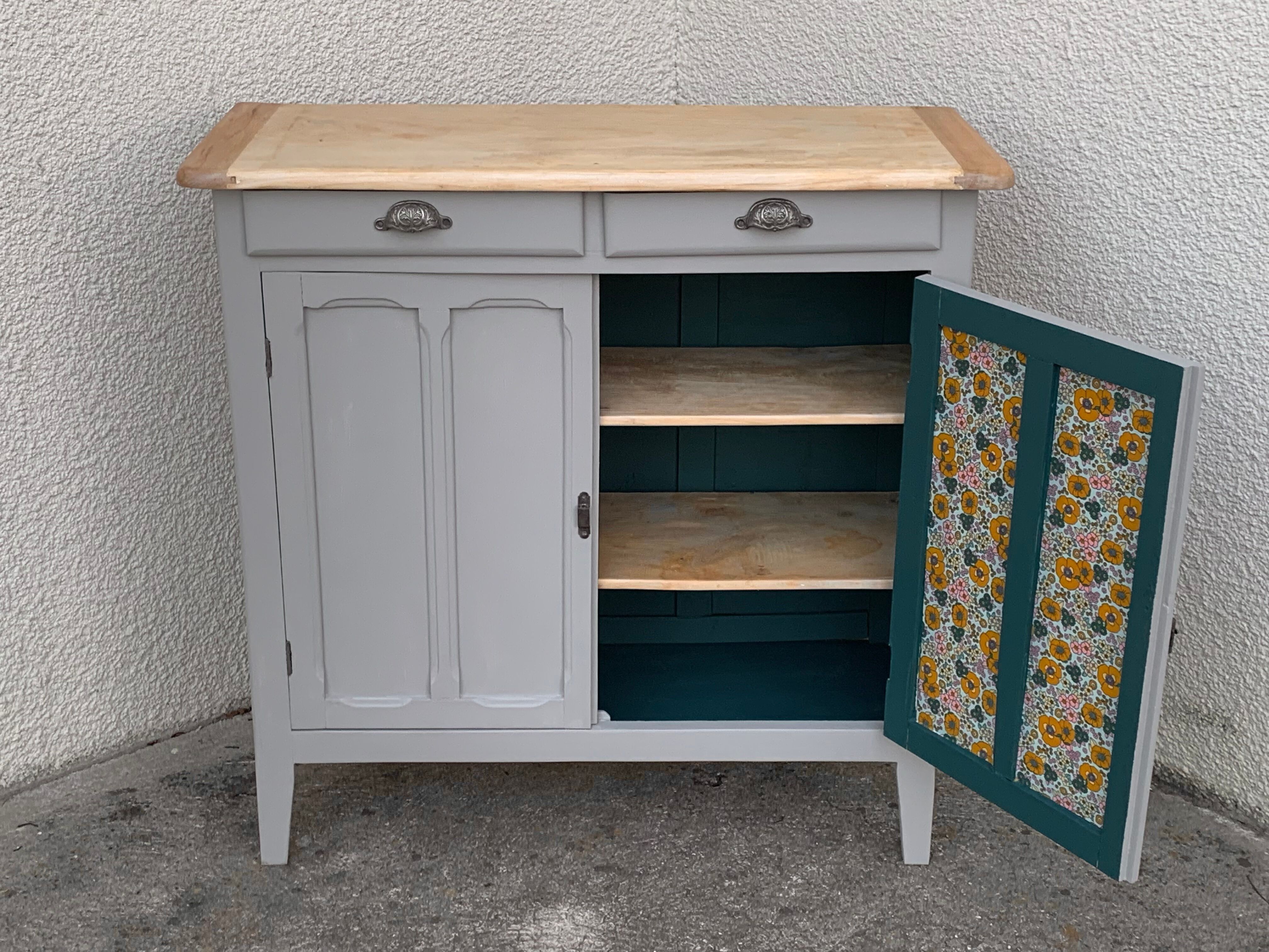 Vintage Parisian buffet 100x100