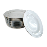 12 deep plates in porcelain with double gold trim.