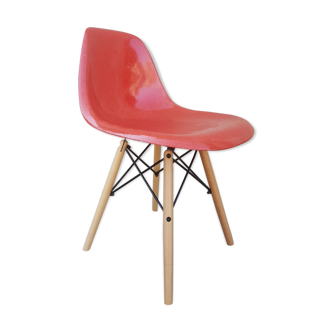 Chaise DSW par Charles et Ray Eames pour Herman Miller