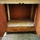 Old workbench diverted into undue furniture