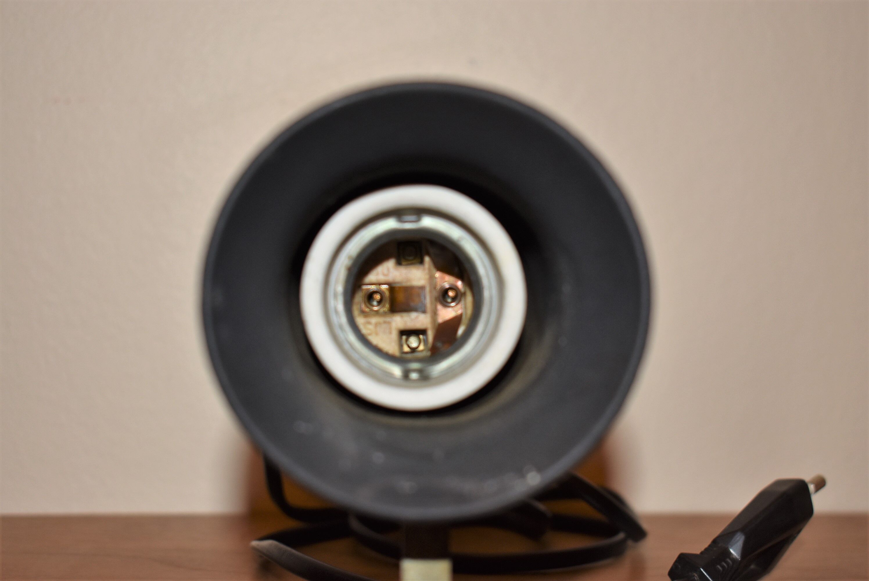 Black Lita wall light