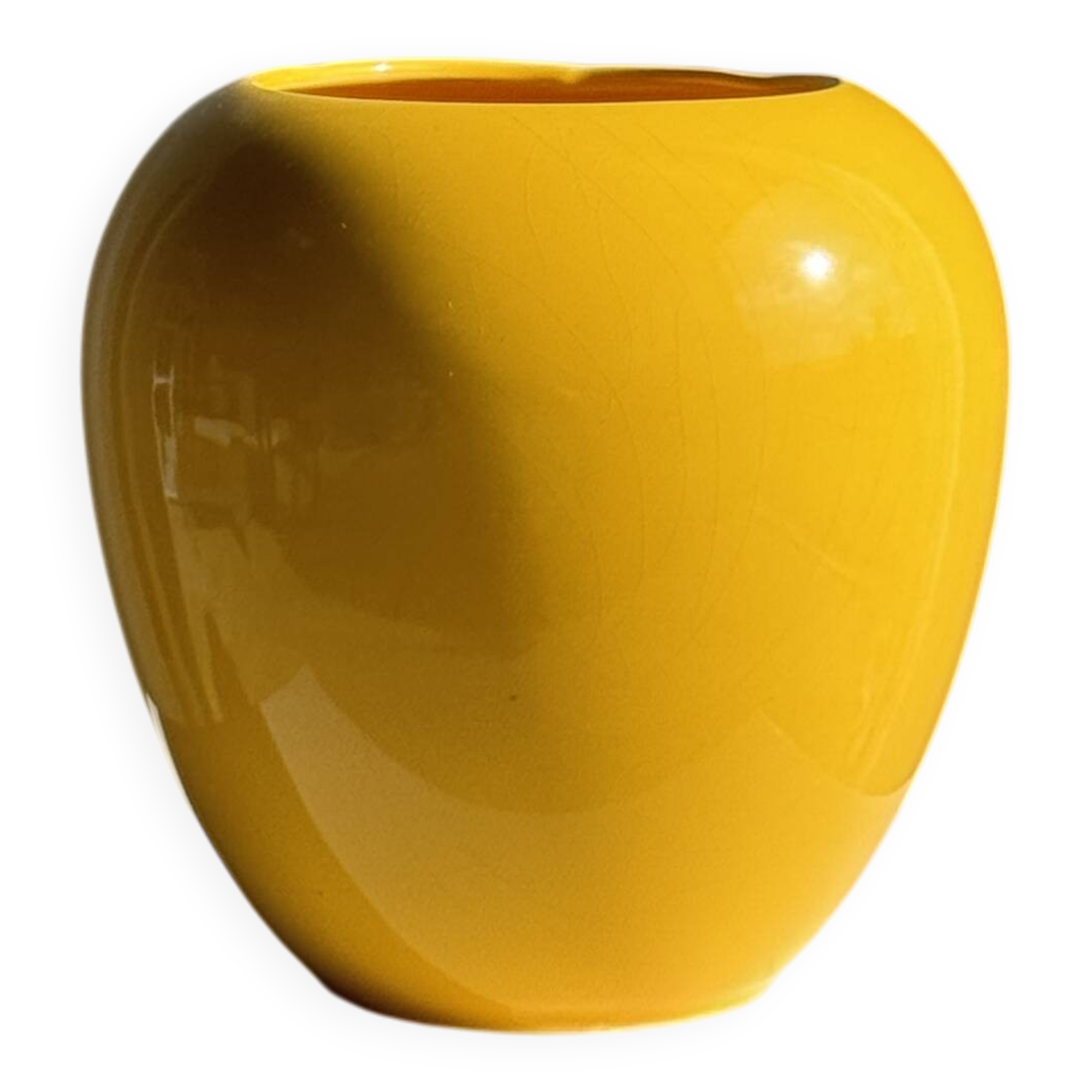 Small yellow spherical vase from the 90s, H10 D16