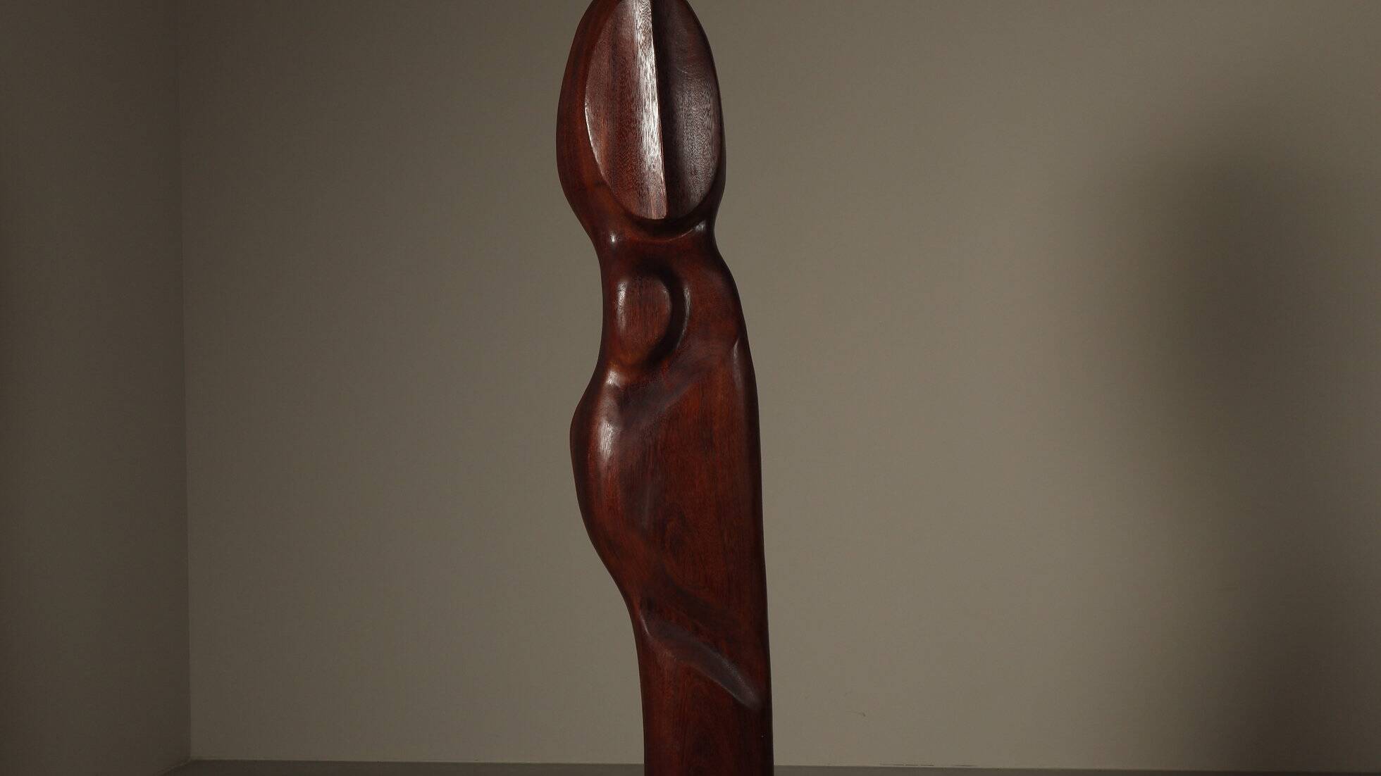 Monumental Afzelia wood sculpture by Begga d’Haese, Belgium, c. 1985