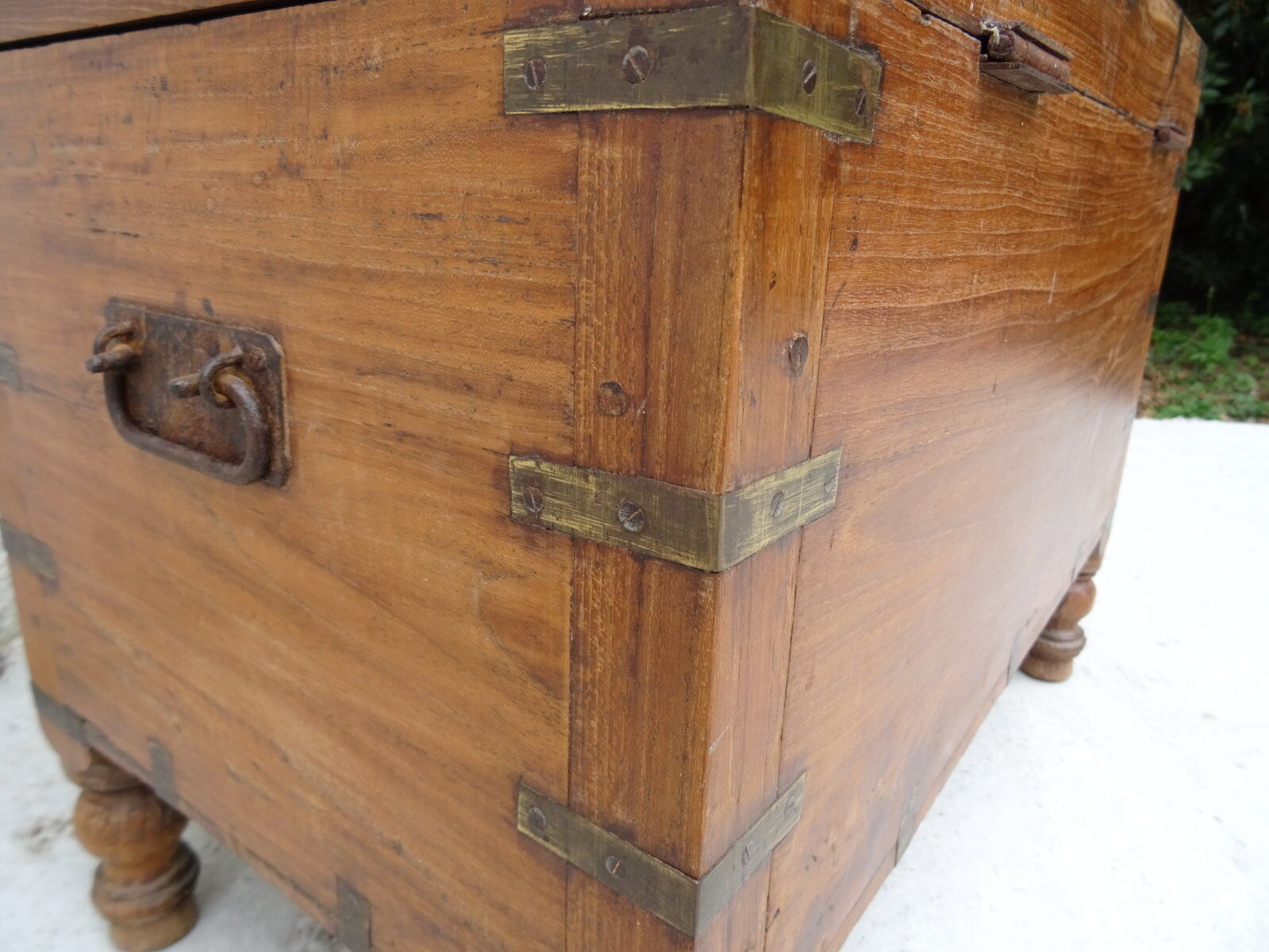 Naval officer chest in camphor