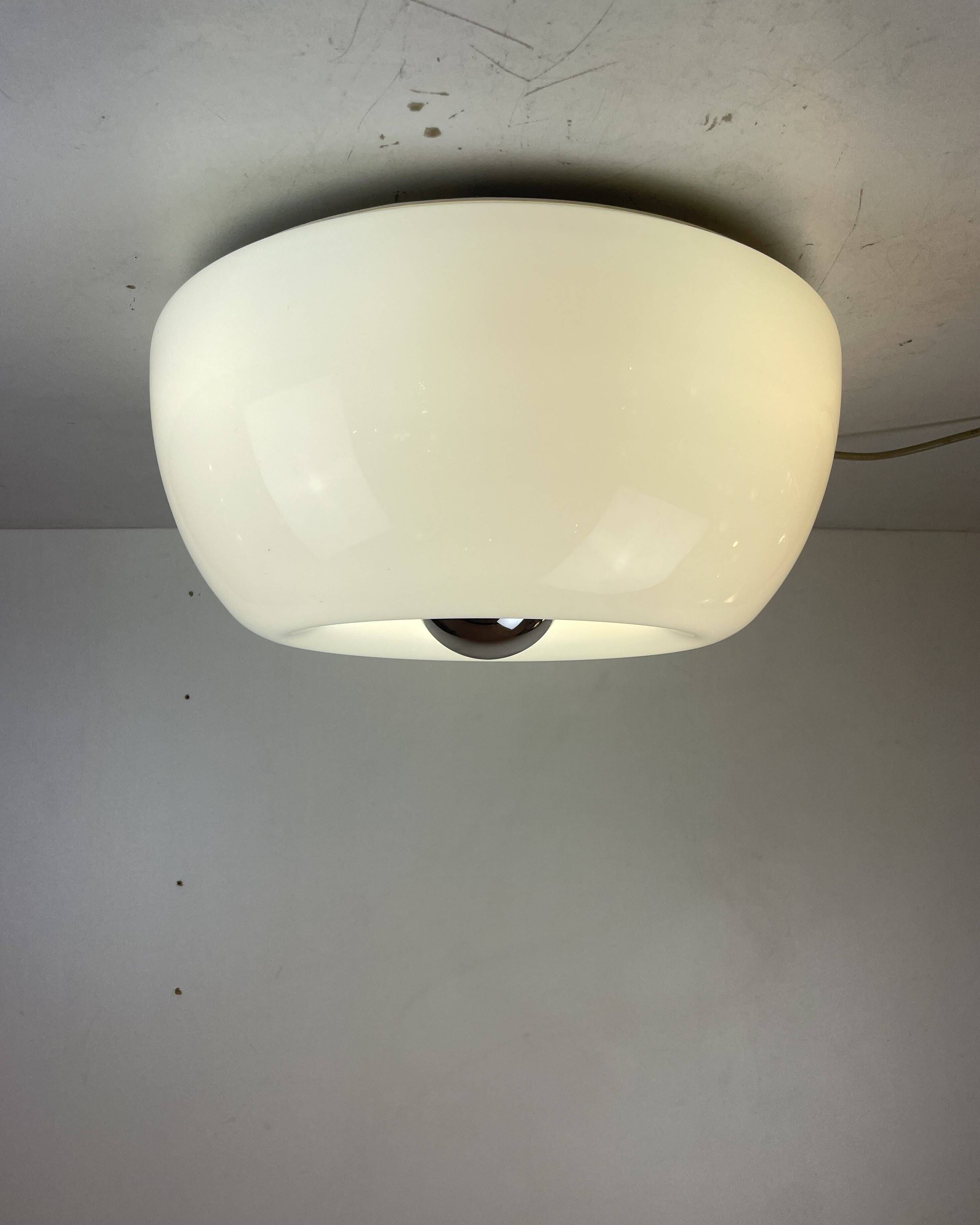 Velella, lampe de plafond ou murale par I Castiglioni pour Flos, Italie, années 1960.