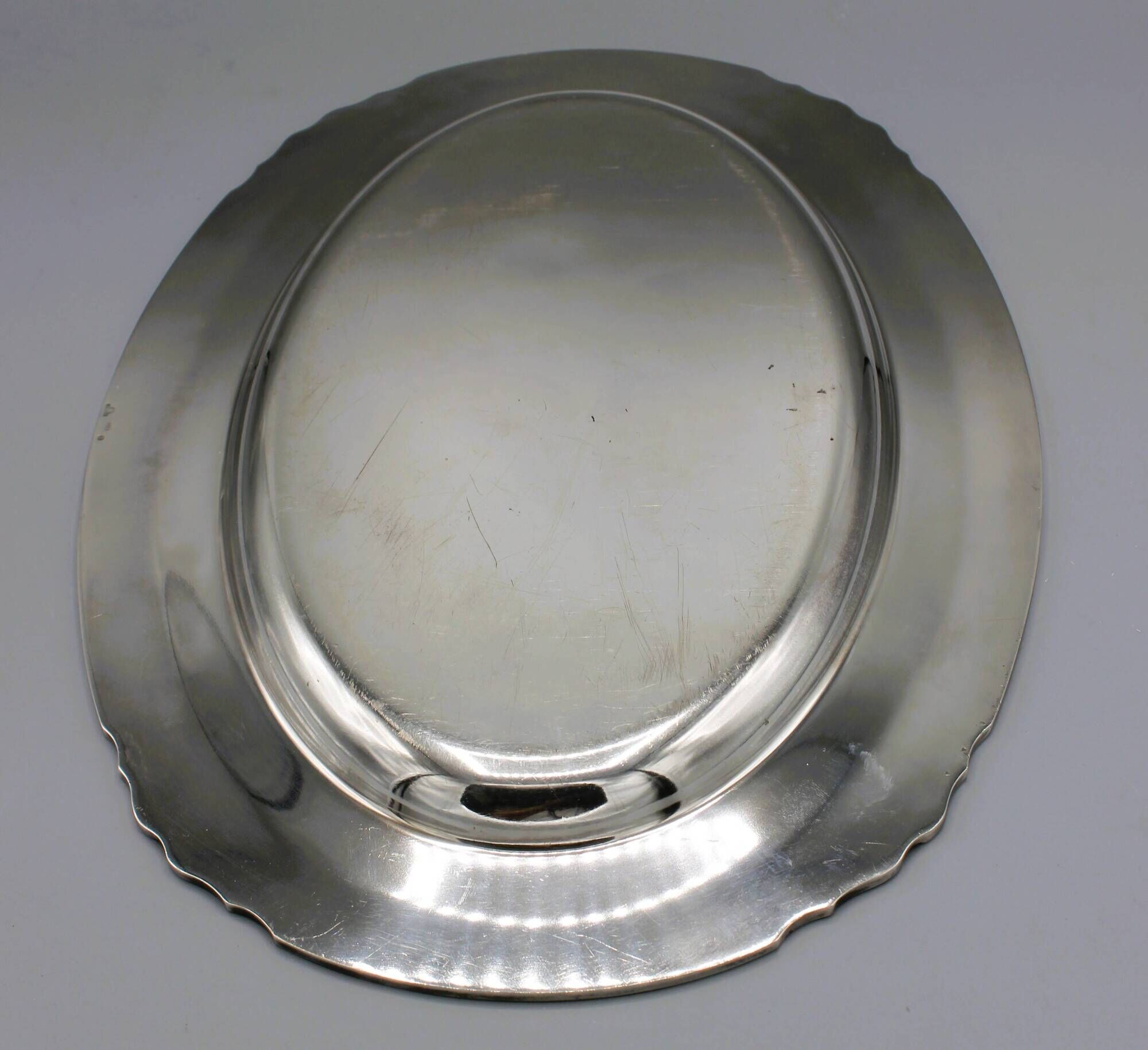 Very beautiful oval flat serving platter in silvered metal gallia coqui decoration