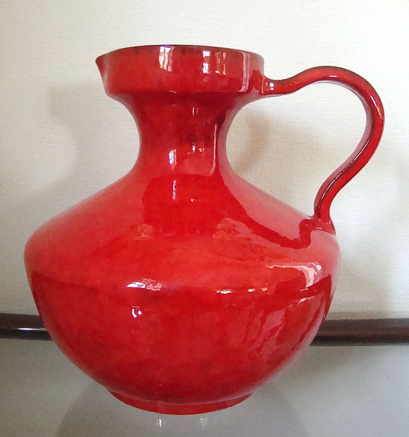 Pitcher ceramic