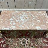Table basse de style Louis XVI en bronze doré et marbre rose