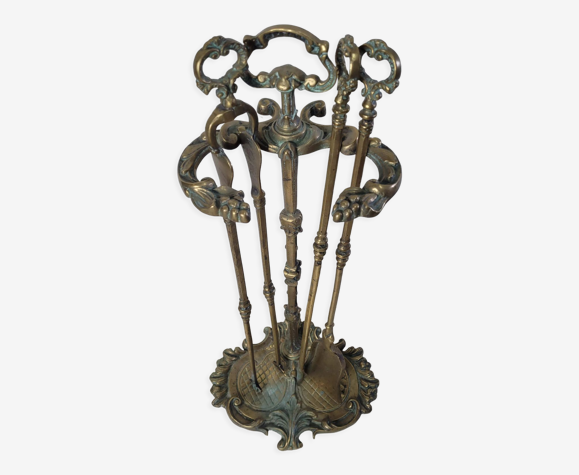 Nécessaire de cheminée style Louis XV en bronze
