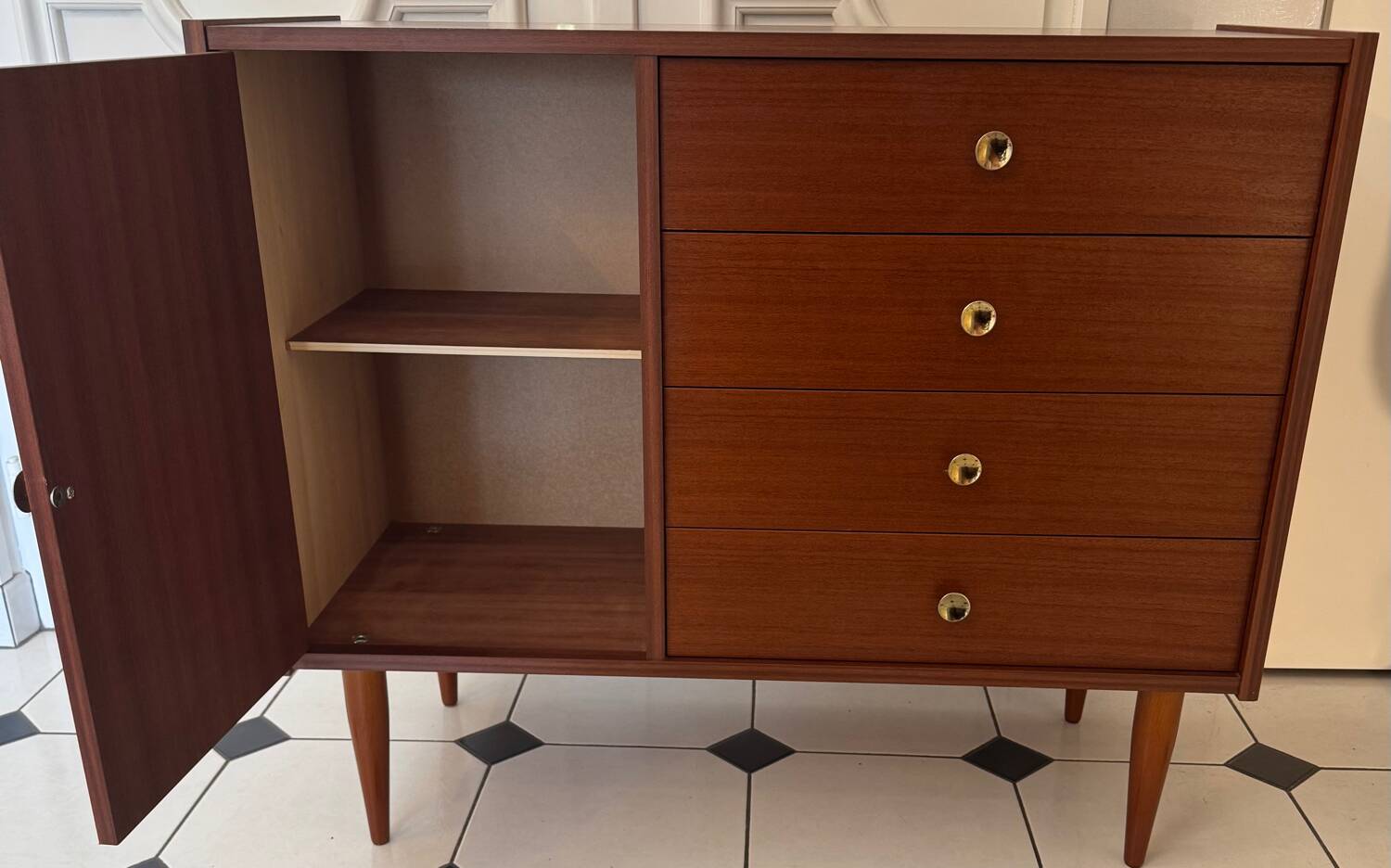Vintage Scandinavian sideboard/sideboard