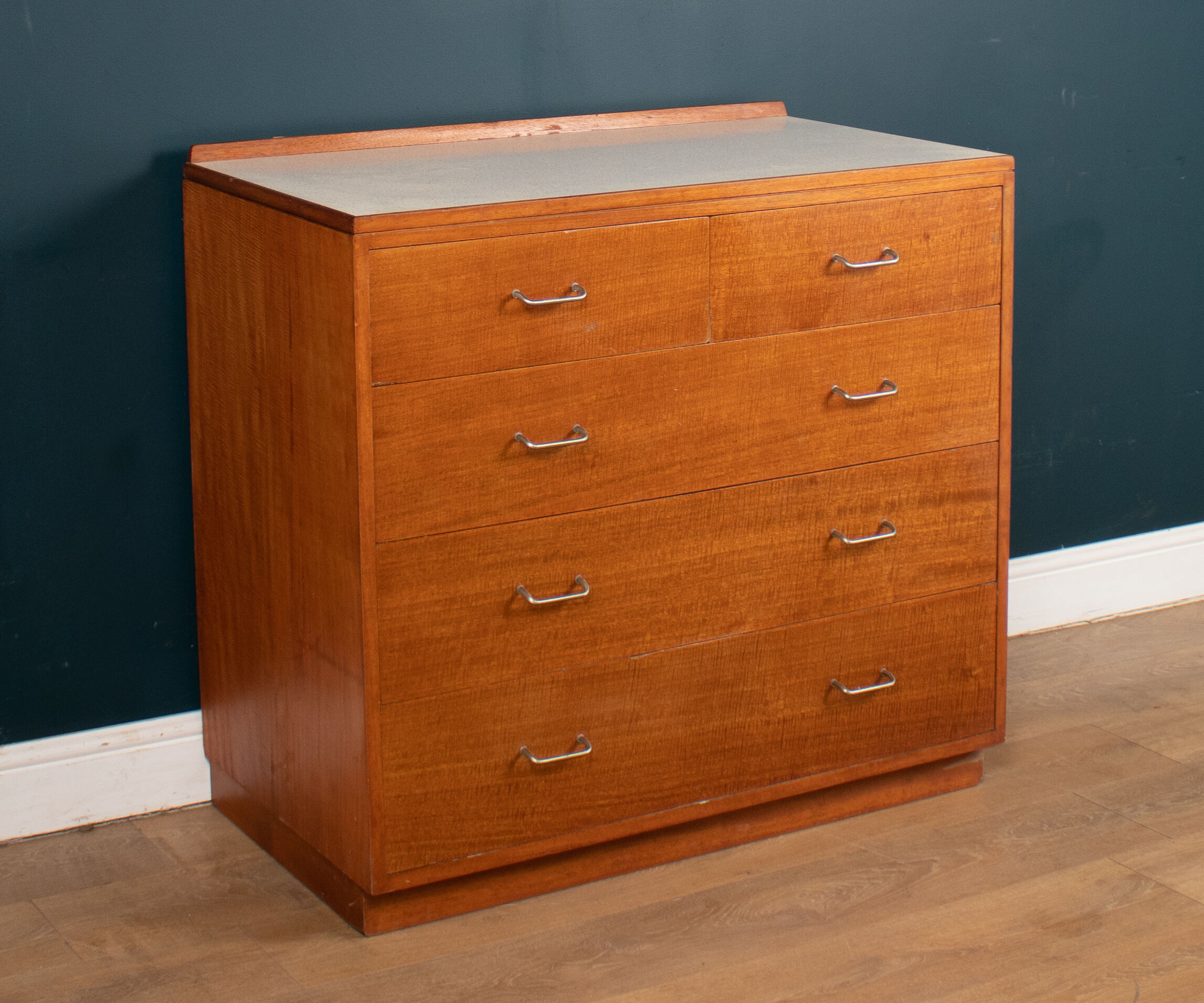 Commode scandinave