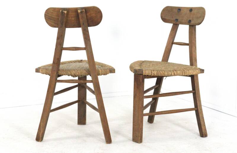 Ensemble de 2 chaises tripodes brutalistes