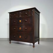 Particularly cool English chest of drawers. Dated (Charles 2 era). Made of solid oak with beautiful patina.