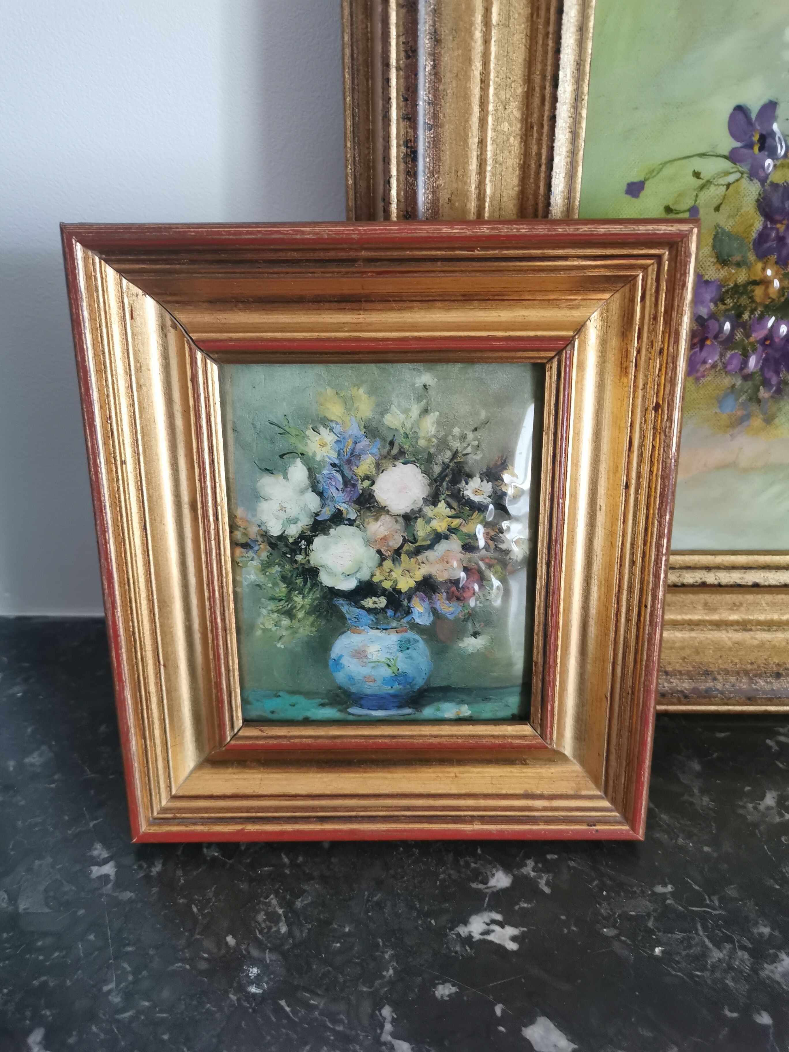 Small frame bouquet of flowers cadem process