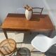 Table en bois vintage
