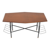 Table basse avec porte-revues latéraux, années 1960