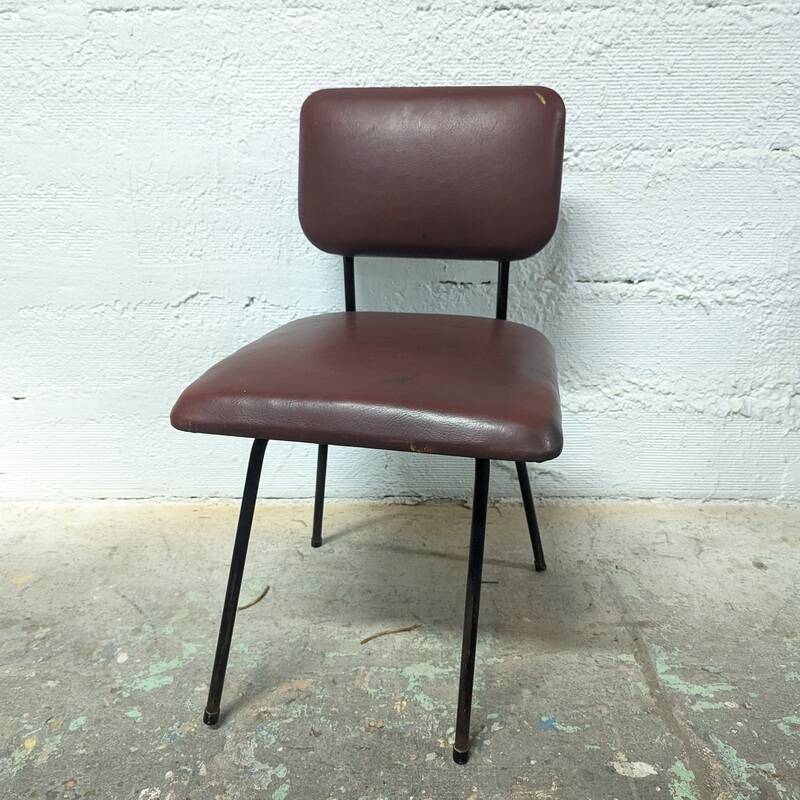 Vintage chair André Simard for Airborne