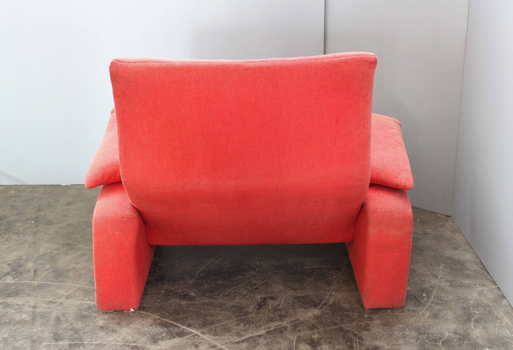 Vintage Red Velvet Armchair by Saporiti Italia, Italy