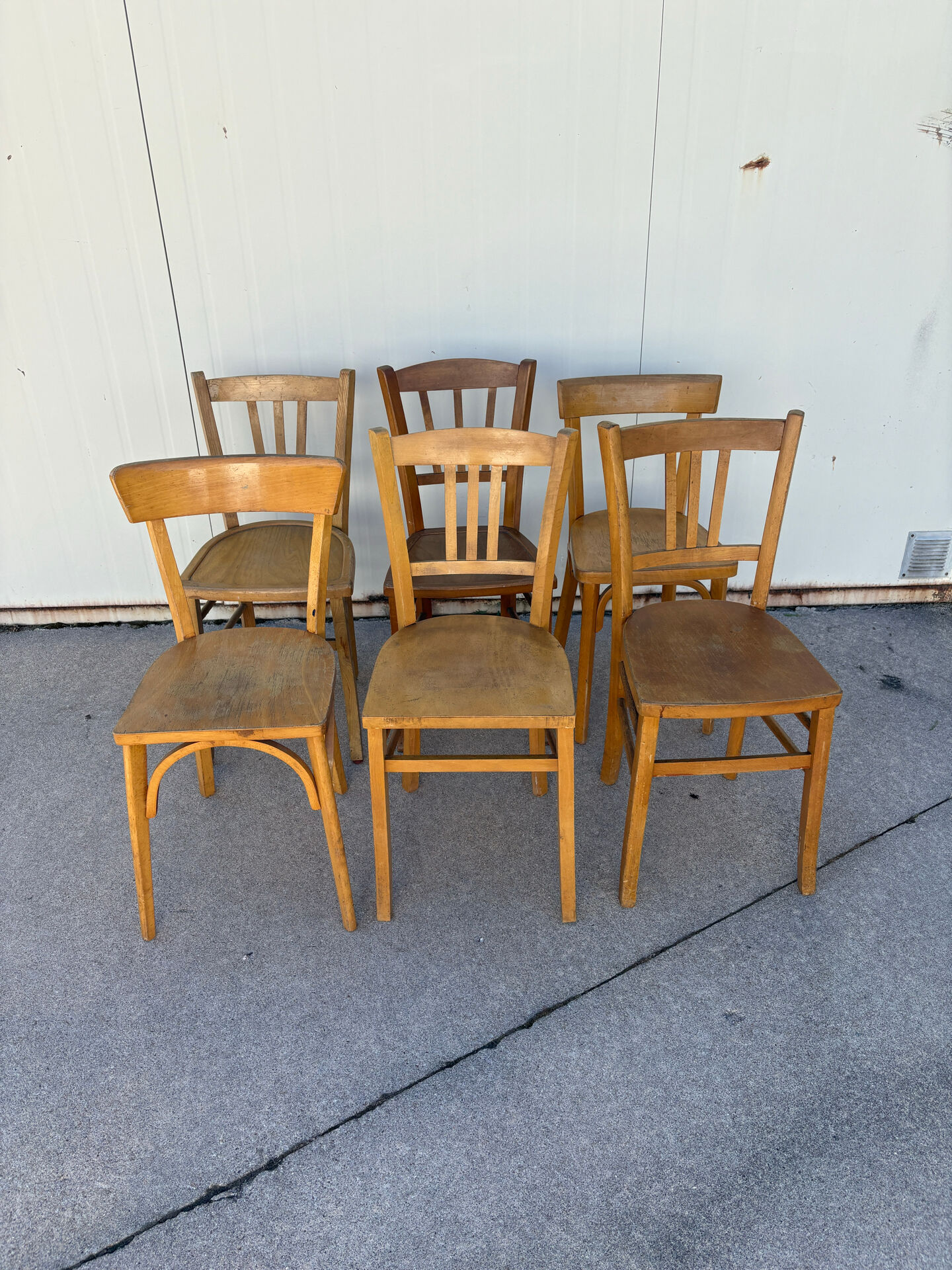 Set of 6 vintage bistro chairs