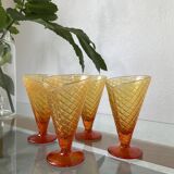 Coupe à glace en forme de cornet vintage