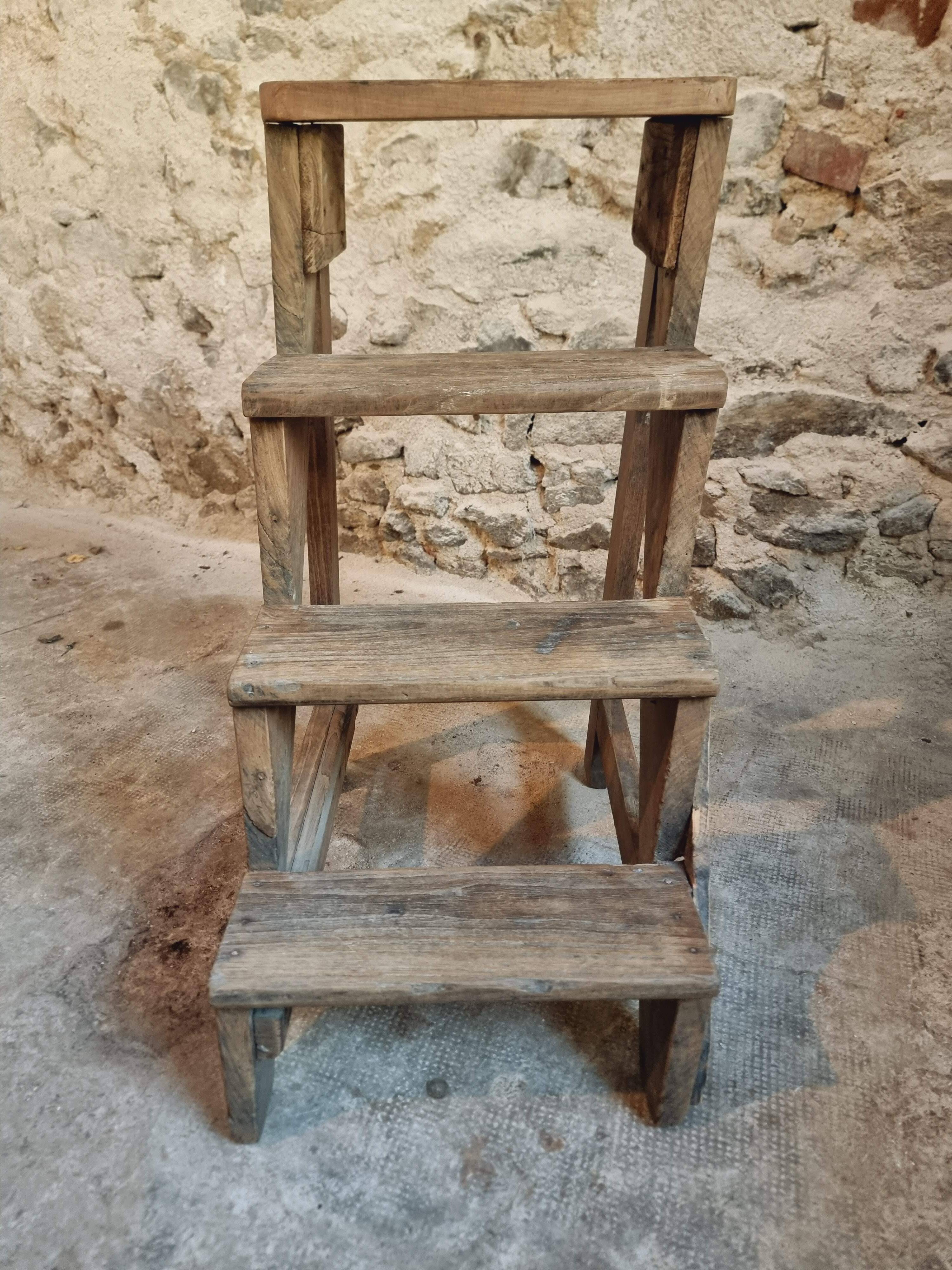 Antique chestnut wood workshop stepladder – France, early 1900s