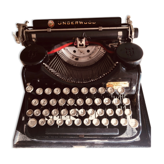Undewood Portable Typewriter