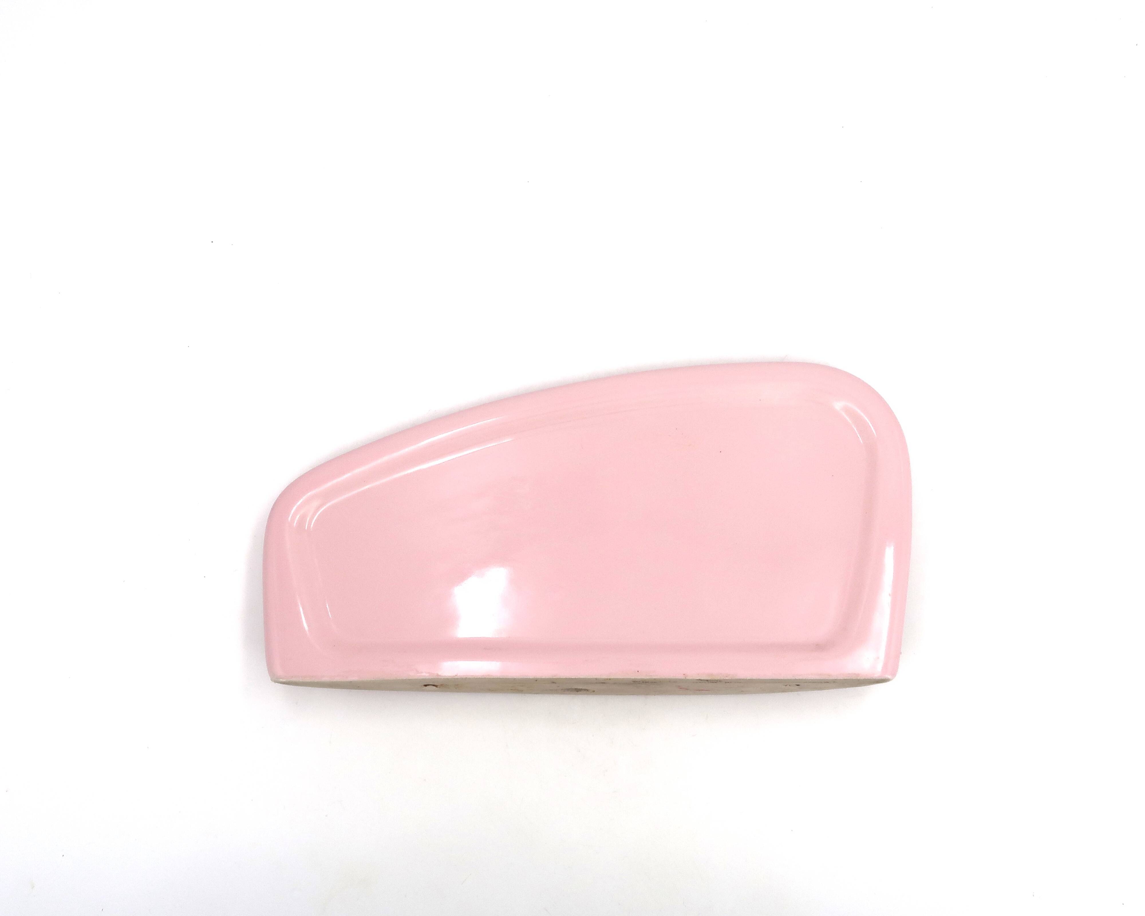 Etagère murale en porcelaine rose pâle, années 60