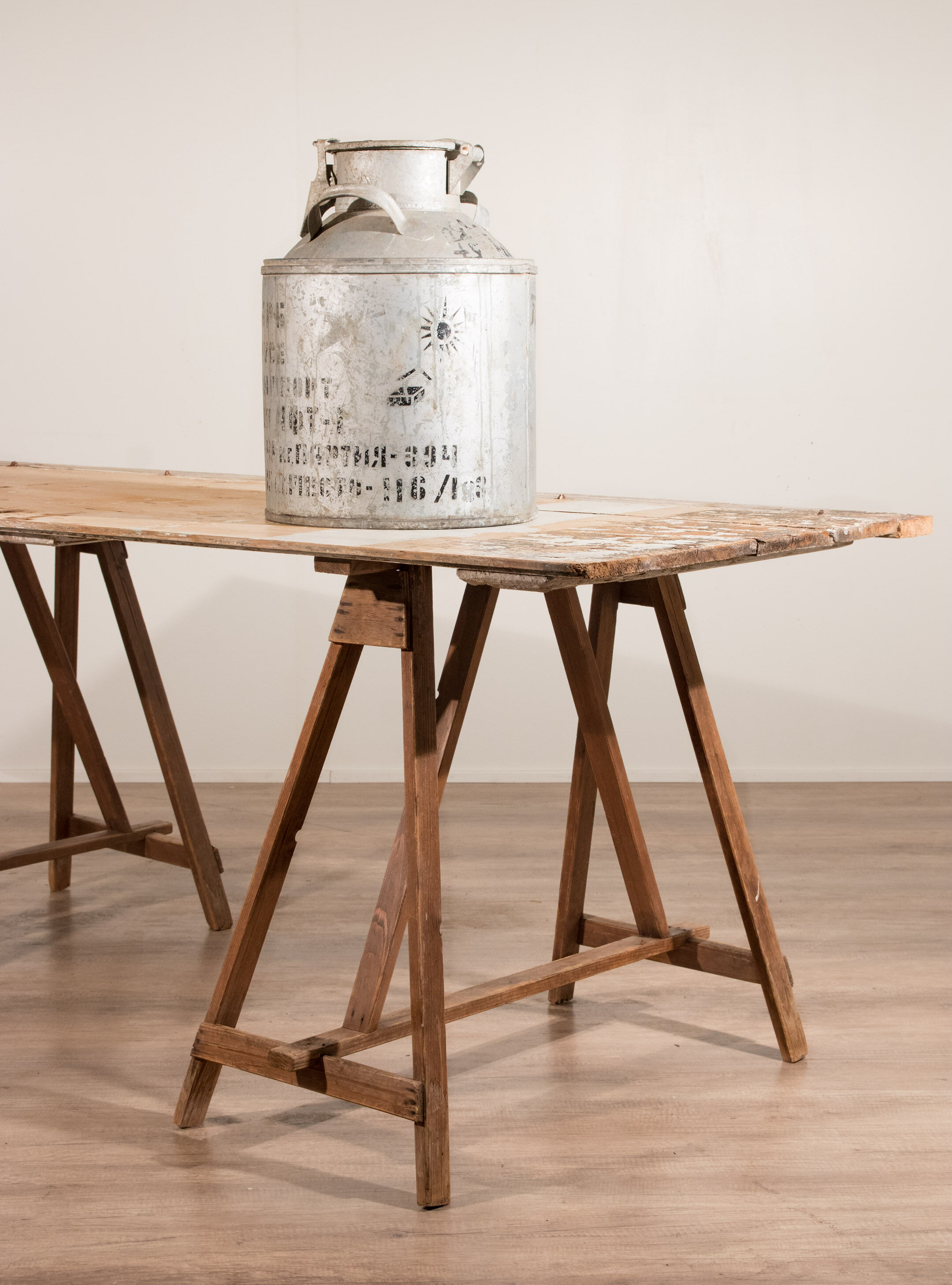 Italian trestle Table