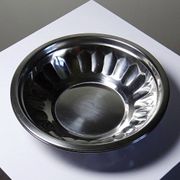 Set of 3 vintage stainless steel bowls from the 1980s.