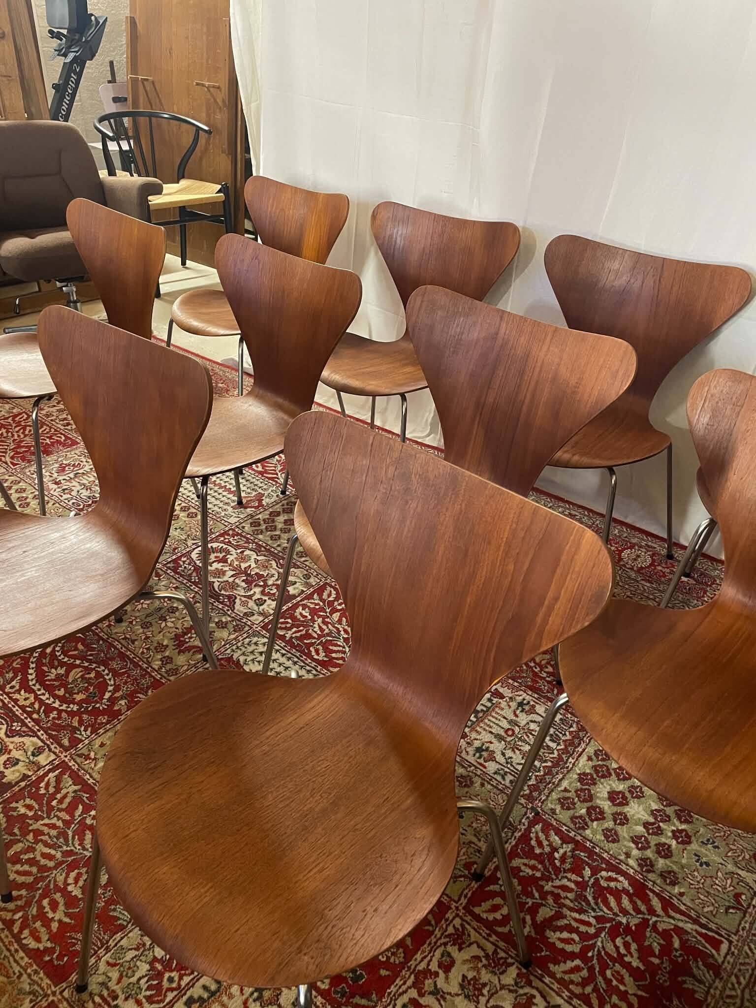 Set of 11 Series 7 3107 chairs in teak – Arne Jacobsen for Fritz Hansen