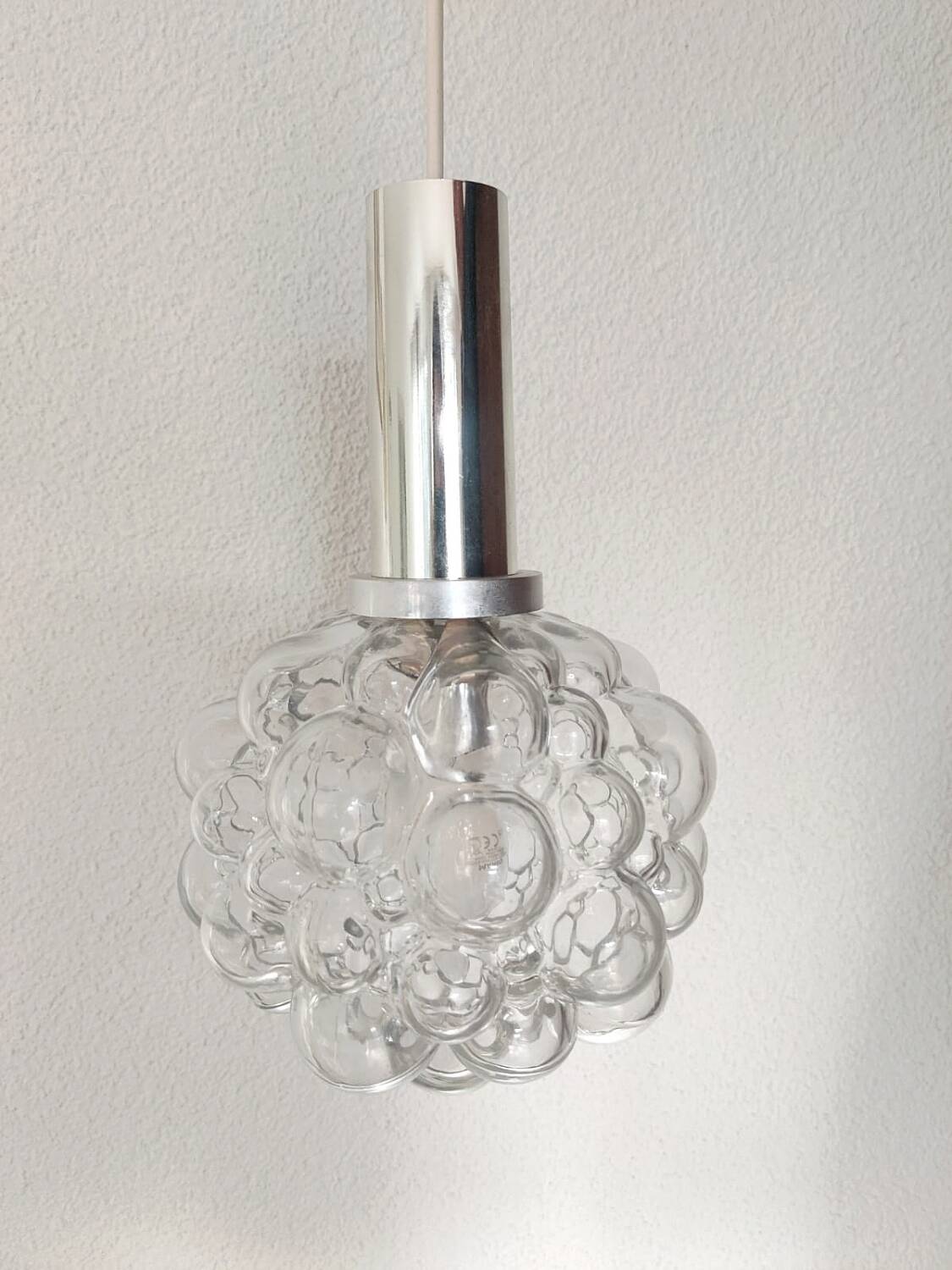 Suspension bubble par Helena Tynell
