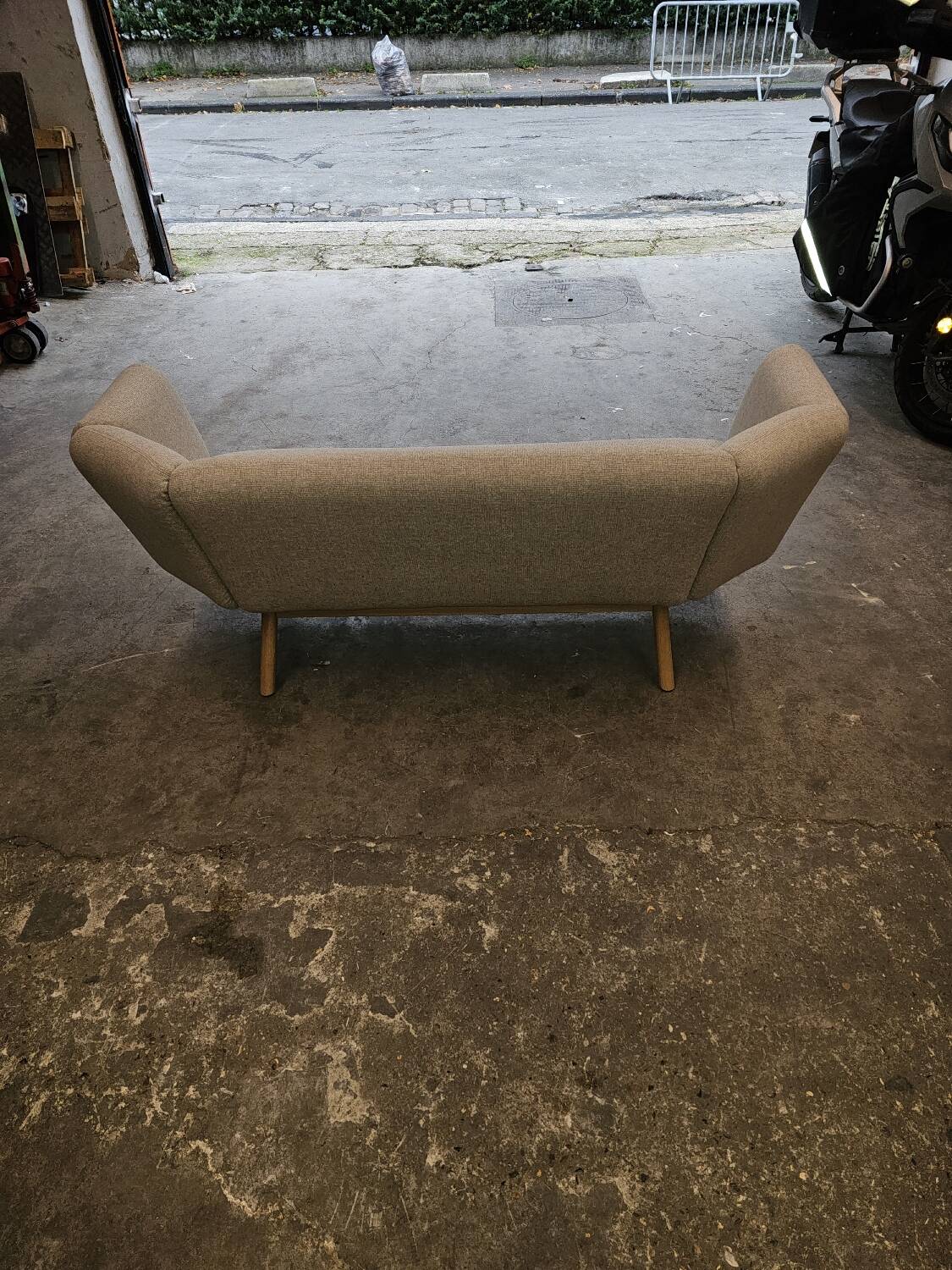 Sofa Artifort par Khodi Feiz