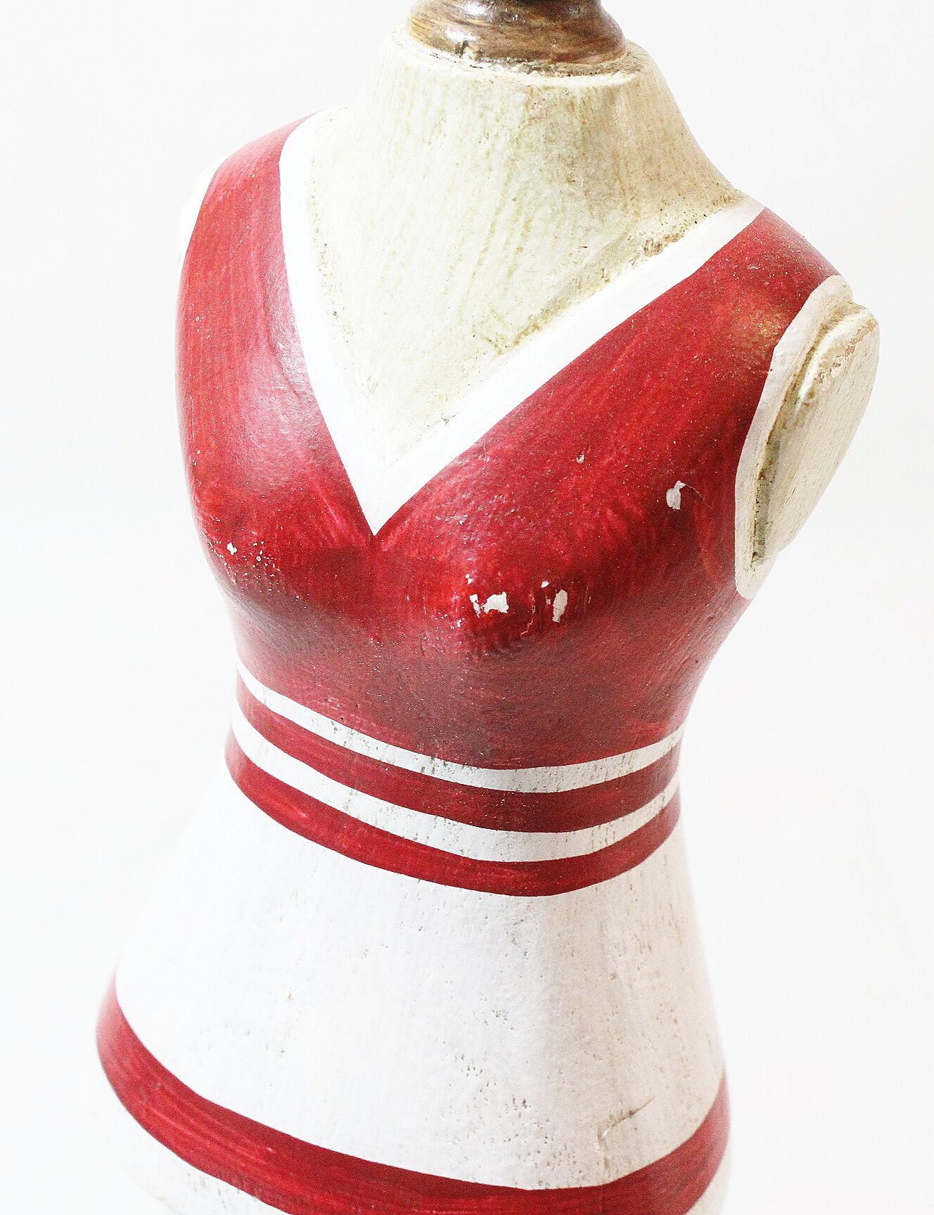 Small wooden mannequin