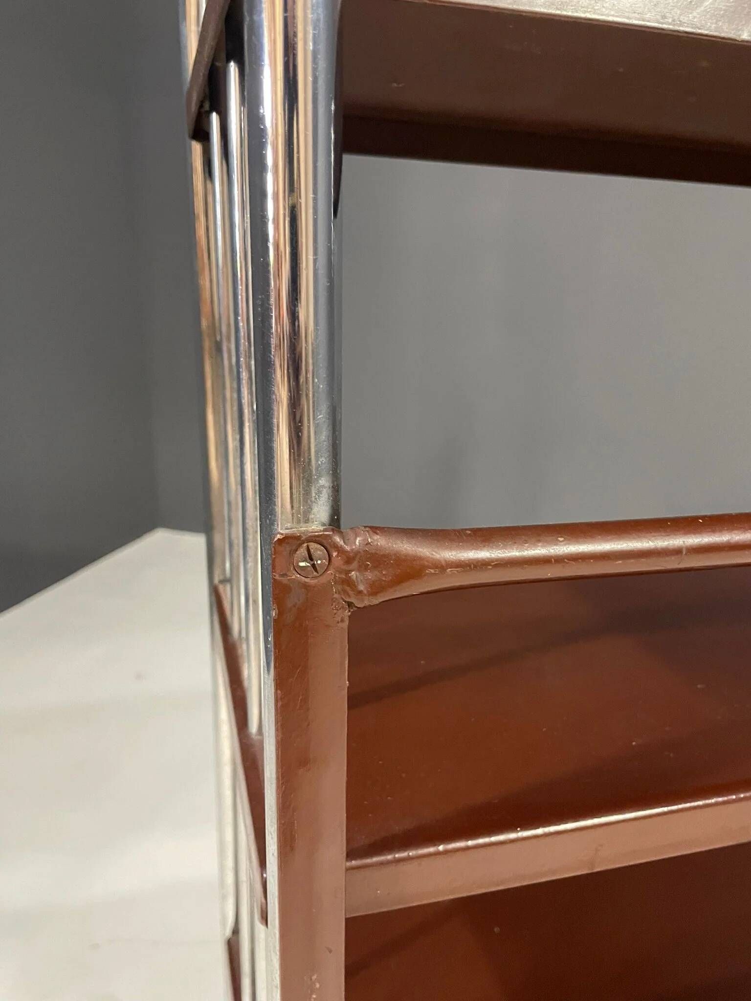 Chromed Bauhaus shelf in bent steel and sheet metal, Europe 1930s