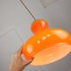 Suspension italienne vintage en verre orange et laiton