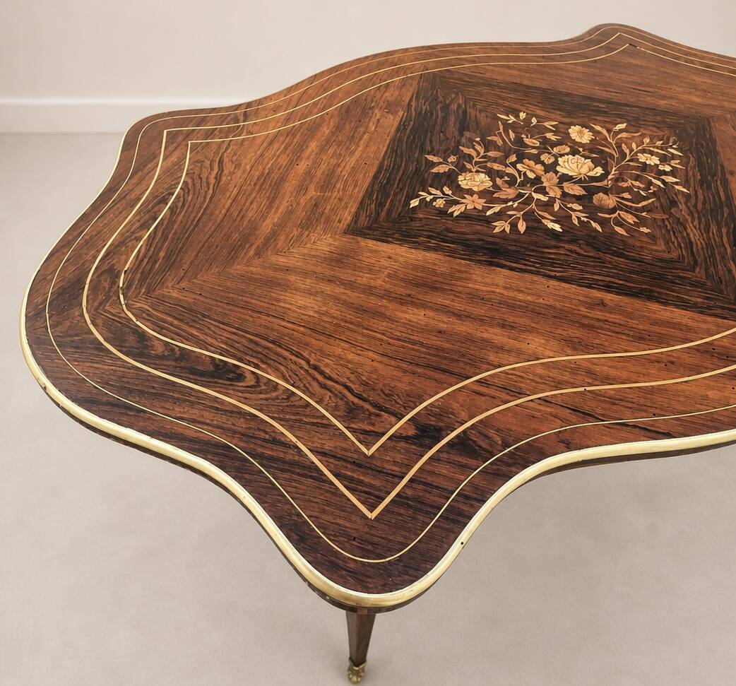 Petite table d’appoint – Époque Napoléon III, style Louis XV
