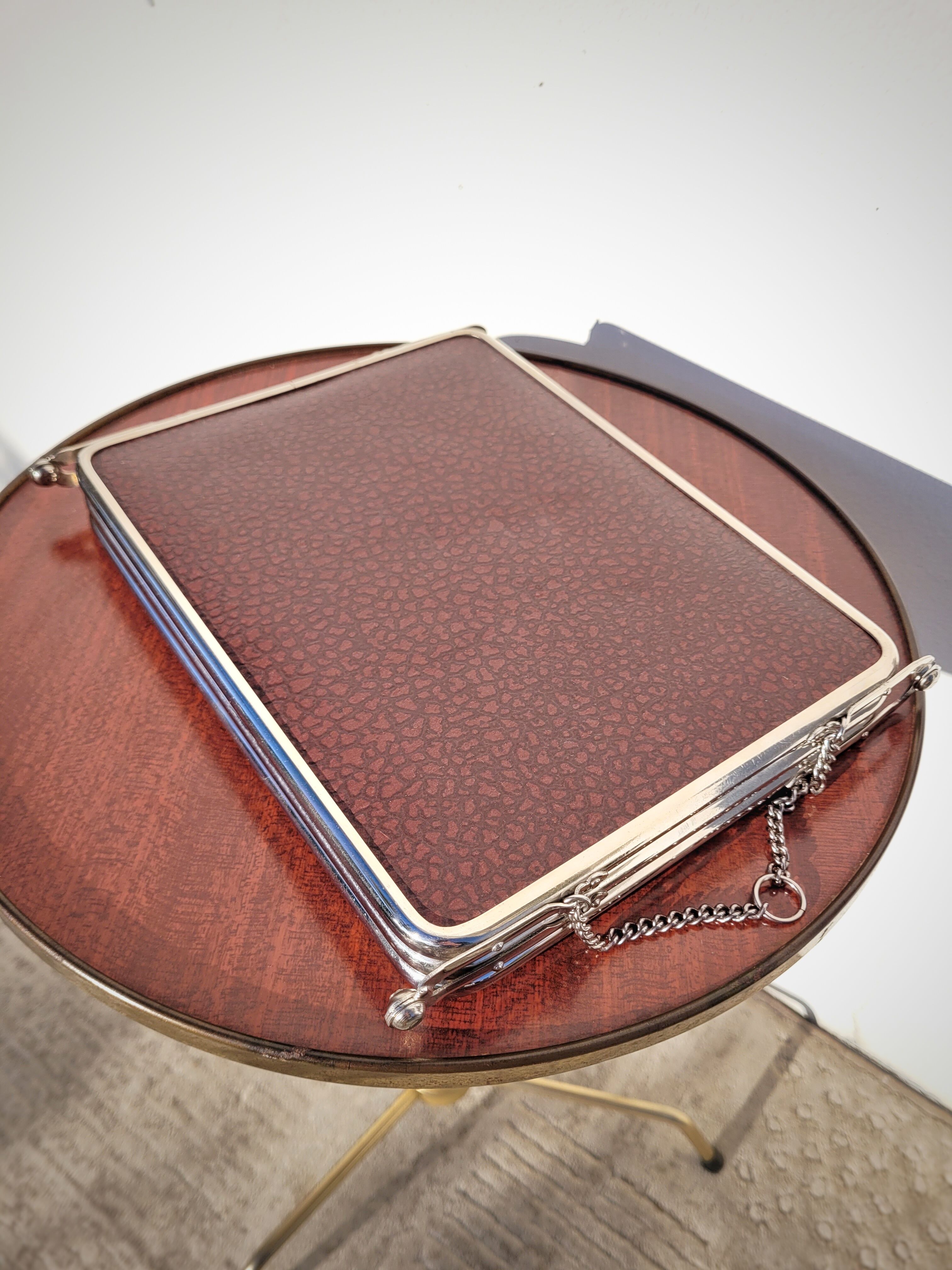 Beveled triptych barber mirror