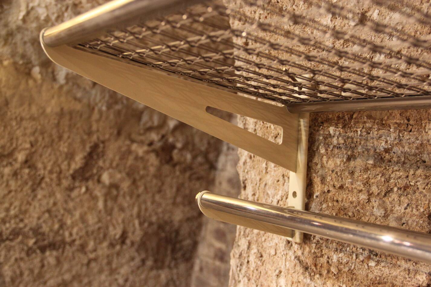 SNCF train luggage rack